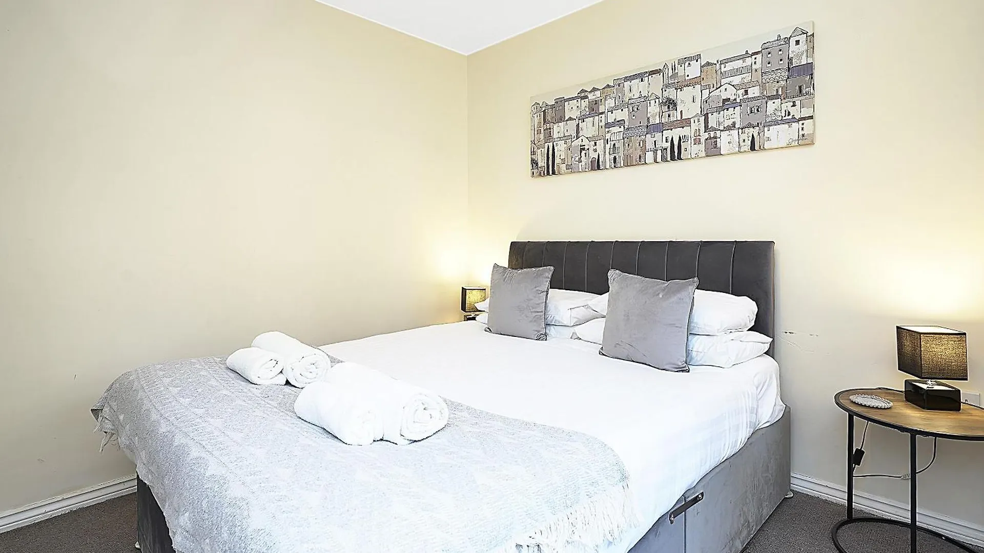 The Lochend Two Bedroom Residence Edinburgh 0*,  Großbritannien