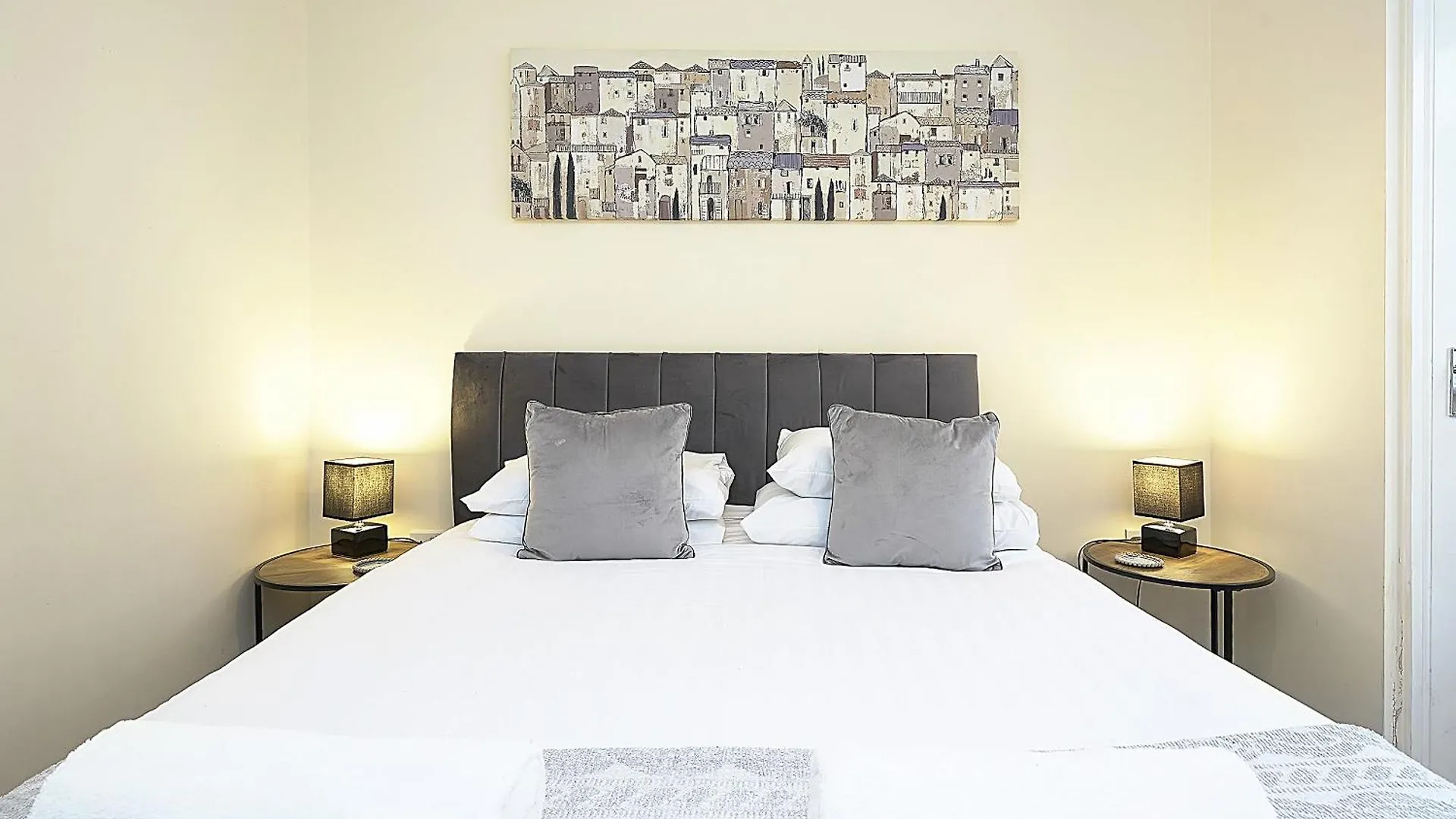 The Lochend Two Bedroom Residence Edinburgh Großbritannien