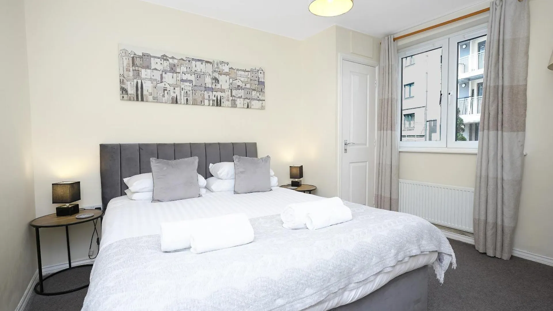 The Lochend Two Bedroom Residence Edinburgh 0*,  Großbritannien