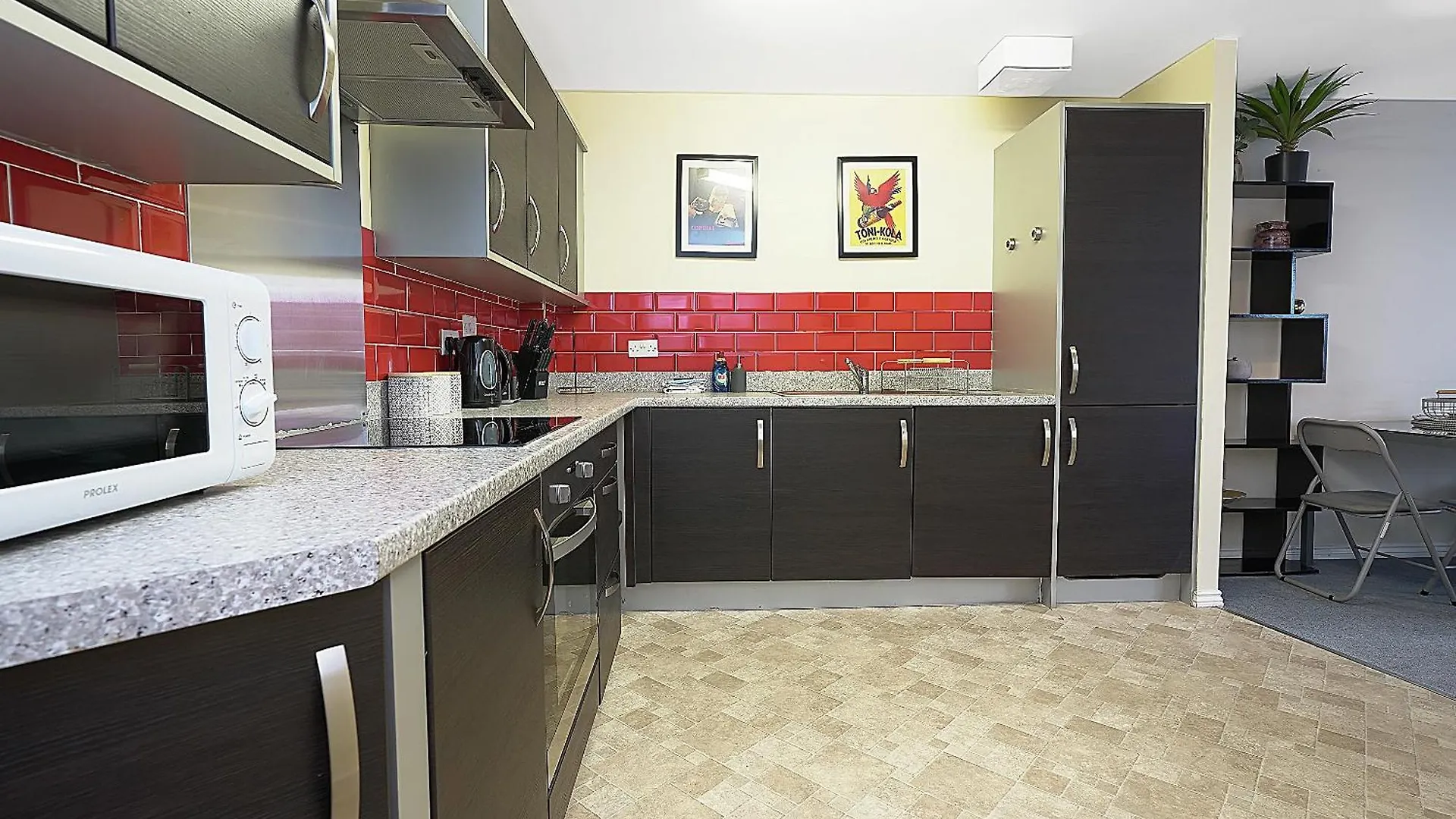The Lochend Two Bedroom Residence Edinburgh Apartment
